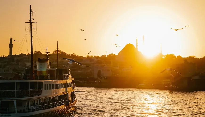 Sunset Bosphorus Cruise Istanbul – Unforgettable Golden Horn & Bosphorus Sunset Tour 2 Sunset Bosphorus Cruise Istanbul – Unforgettable Golden Horn & Bosphorus Sunset Tour